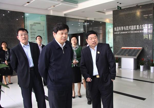 教育部副部長杜占元來我校調研視察